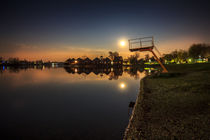 Sunny Lakes at night von Zoltan Duray