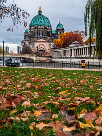 Berlin an der Spree - im Herbst II von elbvue von elbvue