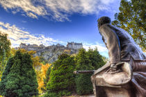 Scots American Memorial And Edinburgh Castle by David Pyatt
