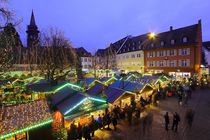 Weihnachtsmarkt Freiburg by Patrick Lohmüller