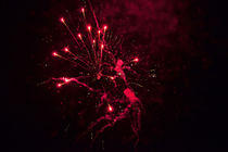 Ein farbenprächtiges Feuerwerk by Gina Koch