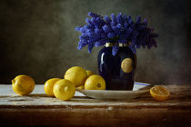 Blaue Blumen Und Zitronen von Nikolay Panov