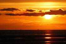 Sunset in the Bay von John Wain