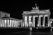 Berlin bei Nacht - Brandenburger Tor #2 by Colin Utz