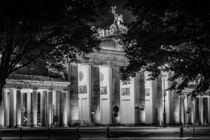 Berlin bei Nacht - Brandenburger Tor #1 von Colin Utz