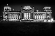 Berlin bei Nacht - Reichstag #5 by Colin Utz