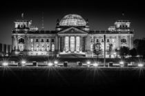 Berlin bei Nacht - Reichstag #3 von Colin Utz