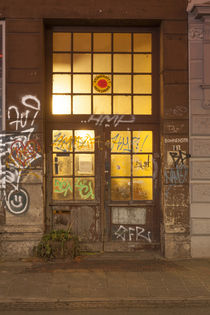 Alte Tür bei Abenddämmerung, Ostertorviertel, Viertel, Bremen von Torsten Krüger