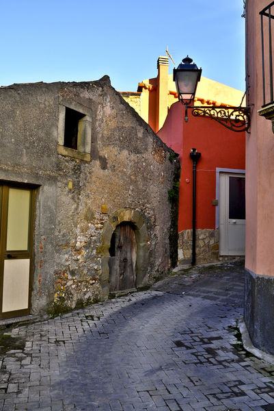 Sicilian-medieval-village