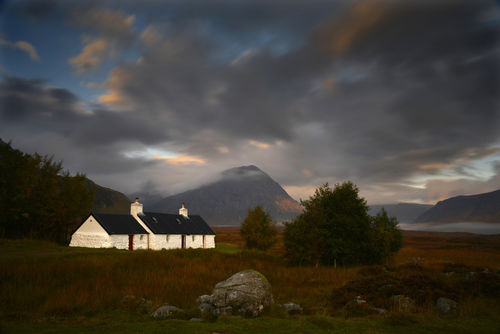Dawn-at-black-rock-cottage