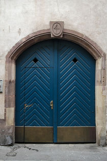 Blue door by stephiii