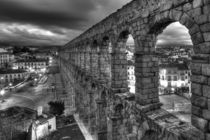 Roman Aquaeduct at Dusk, Segovia, Spain  by Torsten Krüger