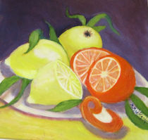 Orangen und Zitronen auf dem Teller  by markgraefe