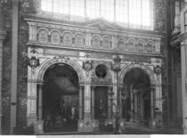 Portico of the Silversmith Pavilion at the Universal Exhibition von Adolphe Giraudon