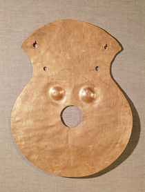 Violin shaped idol, from Moigrad von Prehistoric