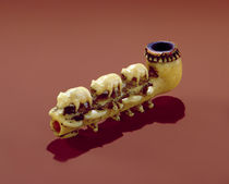 Korvack pipe with carved Polar Bears by Siberian School