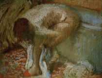 Degas / Woman Drying Feet / Drawing by klassik art