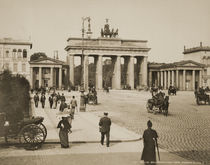 Berlin, Brandenburg Gate / Photo c.1900 by klassik art