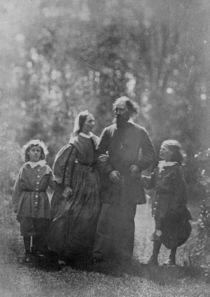 Alfred, Lord Tennyson with his wife Emily and two sons von Oscar Gustav Rejlander