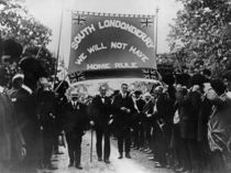 Sir Edward Carson at a South Londonderry Unionist march von Irish Photographer