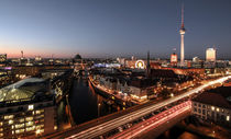 Berlin Panorama bei Nacht von Karsten Houben