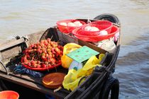 Blick auf ein Boot des Schwimmende Markts Vietnam von ann-foto