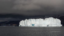 Iceberg, Eisberg voraus by Alexander Kassler
