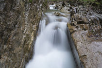 Steinbach Wasserfall Felsspalte by Rolf Meier