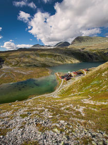 Rondane national park with hut Rondvassbu von Bastian Linder