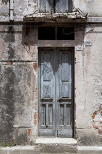 Old door by Bastian Linder