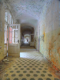Verlassene Orte - Beelitz Heilstätten 03 by schroeer-design