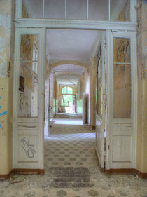 Verlassene Orte - Beelitz Heilstätten 02 von schroeer-design