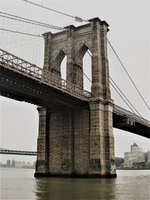 Der Brooklyn Bridge Stone-Tower by assy