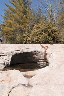 Hole in the rock von June Buttrick