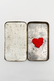 Ein Herz in einer alten Dose by Marcus Krauß