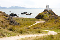 Pathway to old lighthouse, Llanddwyn, Anglesey, Gwynedd, Wales, United Kingdom von Kevin Hellon