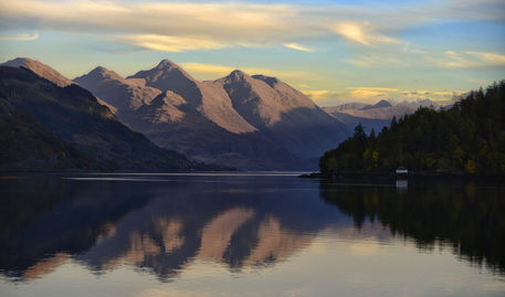 Reflections-of-the-five-sisters-of-kintail