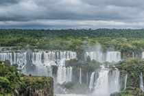 Iguaçu Falls by freudexplicabh