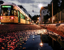 Berliner Strassenbahn im Regen by Karsten Houben
