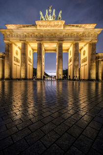 Brandenburger Tor im Regen von Karsten Houben