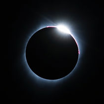 Total eclipse - blue diamond ring 2017 by Ruth Klapproth
