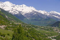 Wonderful mountain scenery of Svanetia, Georgia von Danita Delimont