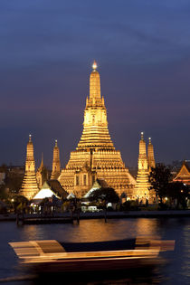 Temple of the Dawn in Bangkok Thailand von Danita Delimont