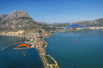 Aerial view of Yesilada in Lake Egirdir, paramotors flying, ... von Danita Delimont