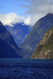 Milford Sound on the South Island of New Zealand is famous f... von Danita Delimont