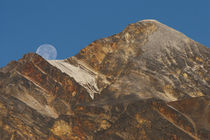 Jasper National Park, Pyramid Peak Setting Moon von Danita Delimont
