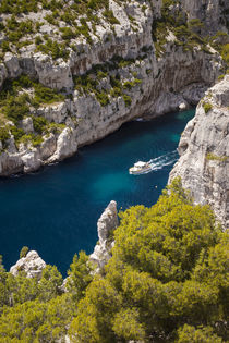 Tour boat in the Calanques near Cassis, Bouches-du-Rhone, Co... by Danita Delimont