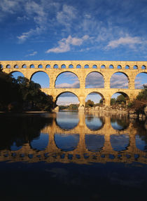 France, Languedoc, Gard, View of Pont du Gard bridge with Gardon river von Danita Delimont