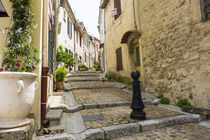 France, Arles, Street scene. von Danita Delimont