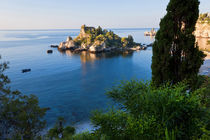 View of Isola Bella island, Taormina, Sicily, Italy von Danita Delimont